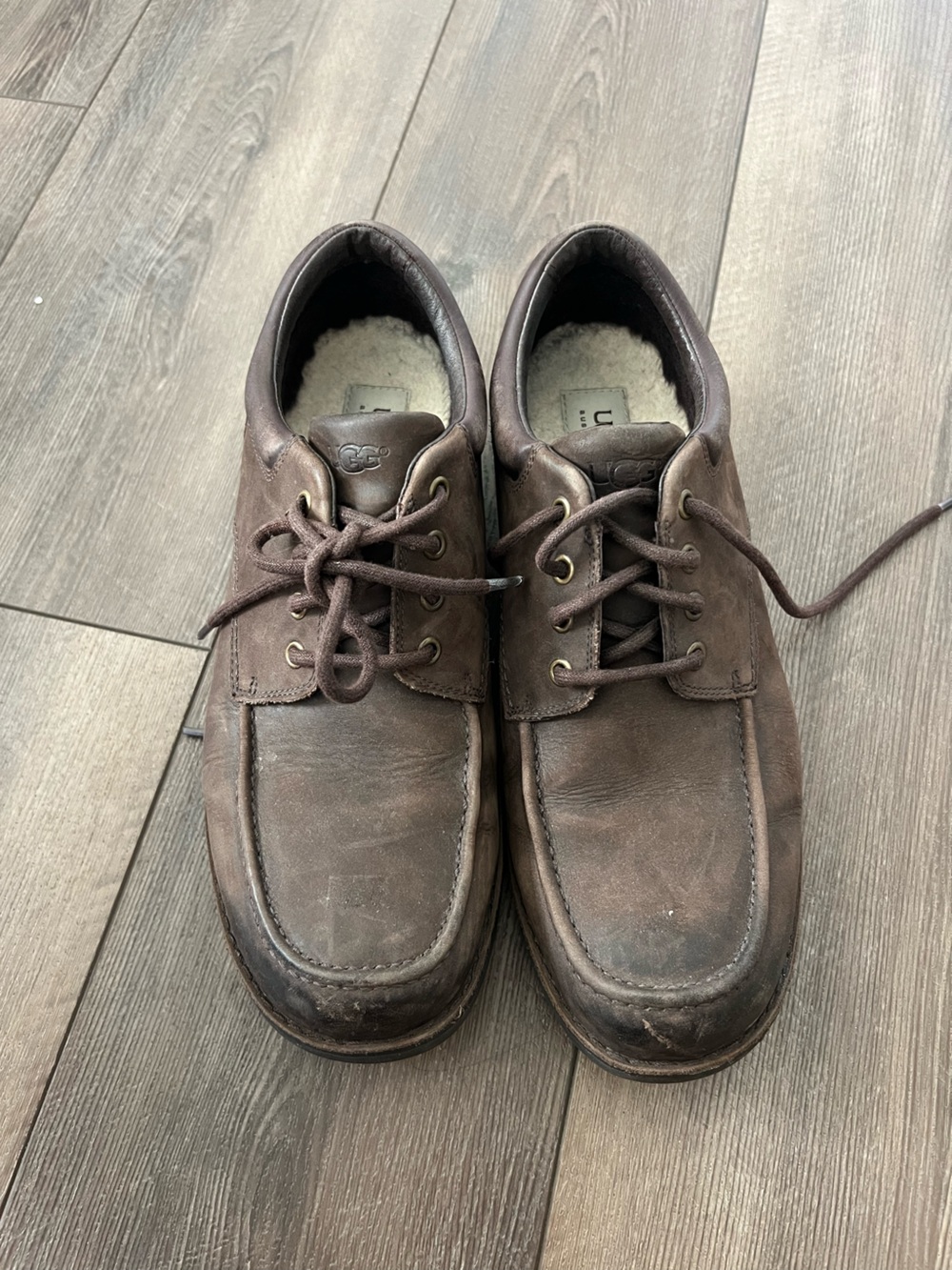 UGG Men’s Lace up Loafer Sz 10.5